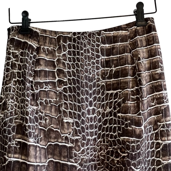 Riani silk reptile print a-line skirt gathered at hip Sz 10 excellent condition - Picture 6 of 10